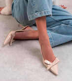 کفش ورنی پاپیونی کرم