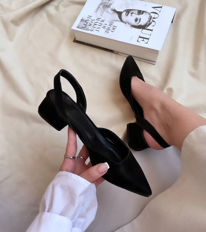 کفش زنانه مجلسی ورنی پاشنه۵سانت مشکی