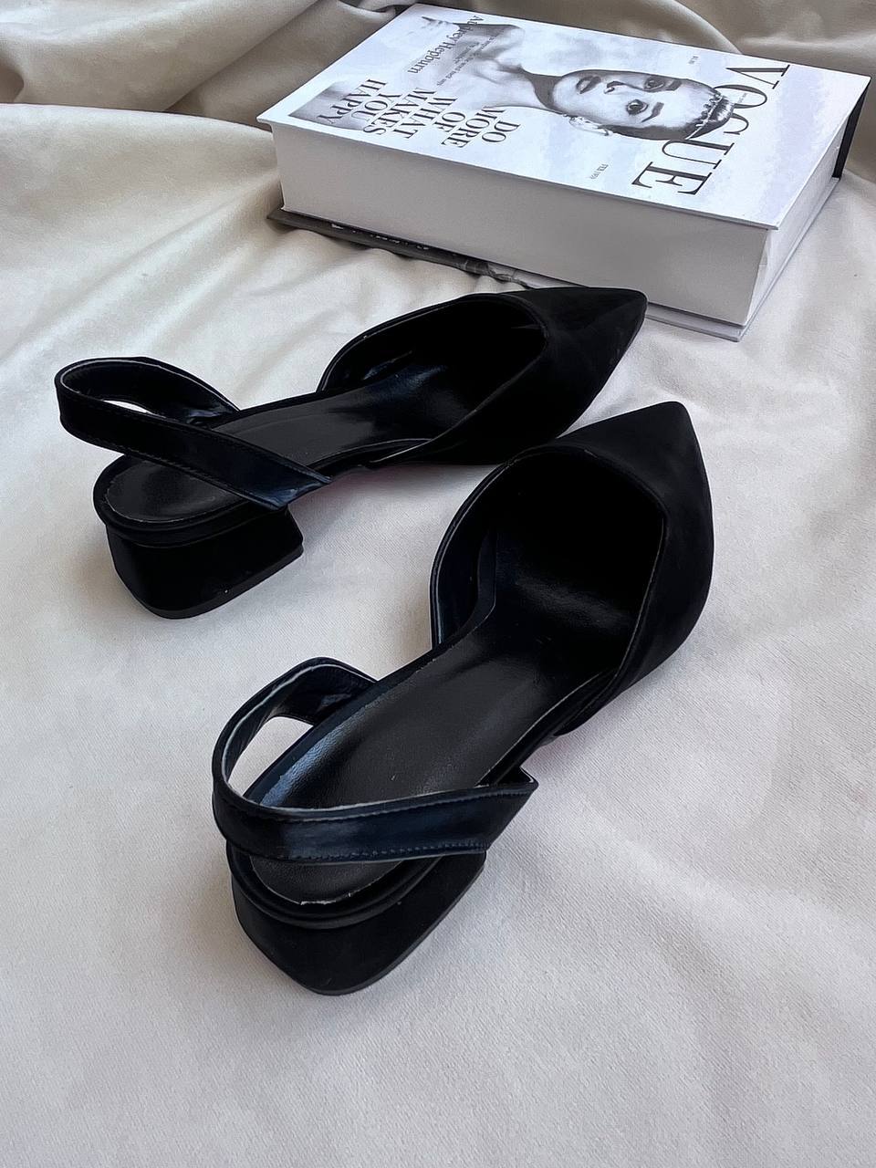 کفش زنانه مجلسی ورنی پاشنه۵سانت مشکی