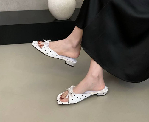 کفش و صندل مجلسی زنانه توپ توپی پنجه مربع